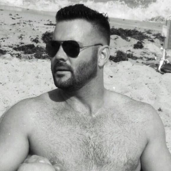 Meet your Posher, Ariel - Picture 1 of 1